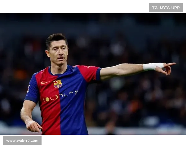 老将莱万续约谈判启动，巴萨年龄结构优化